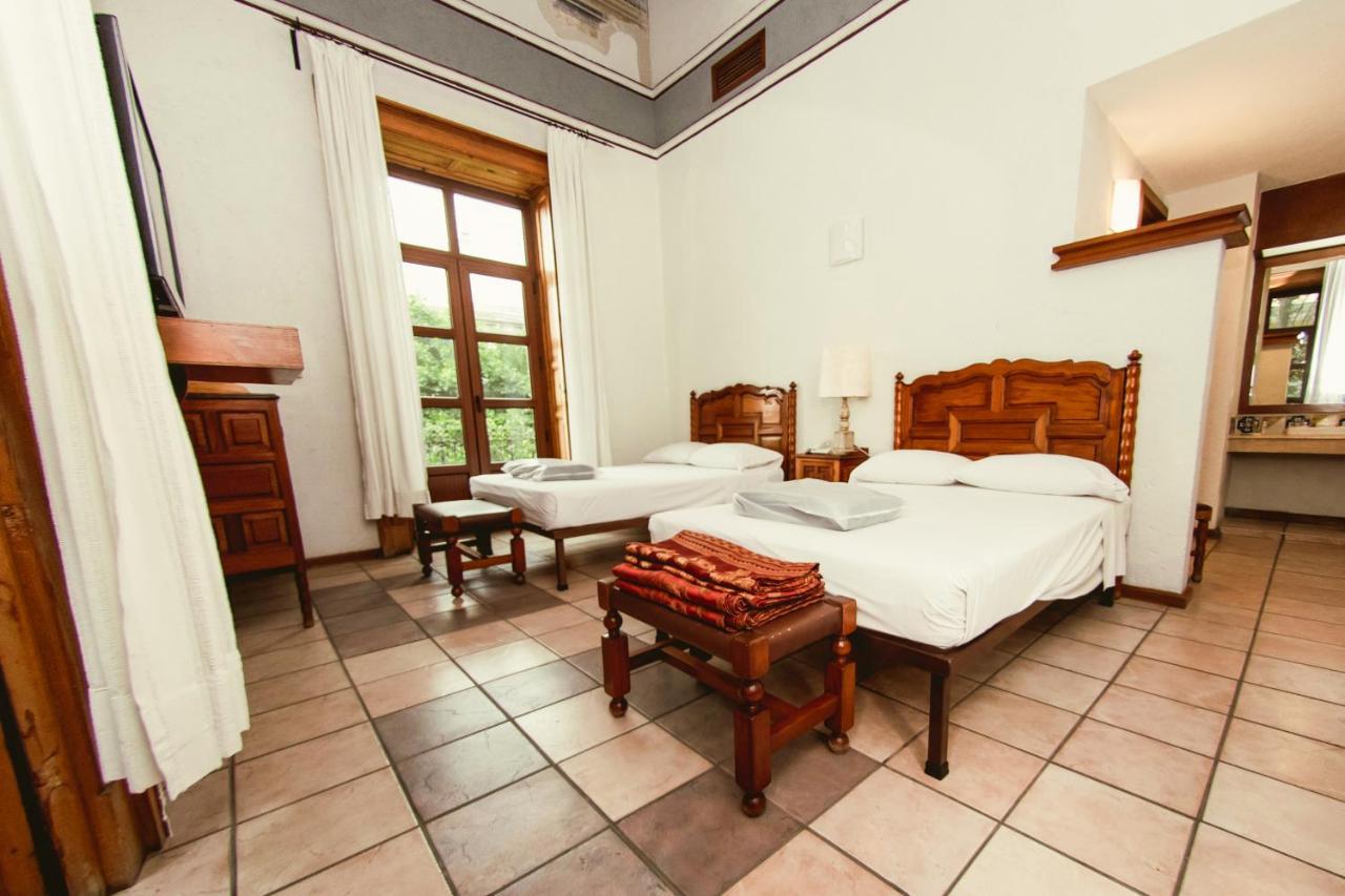 Colonial Hotel